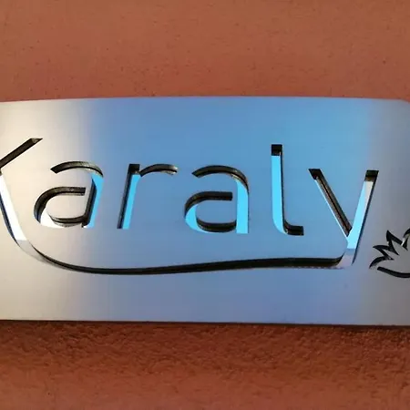 Karaly - Posto Auto/moto Сasa de vacaciones *